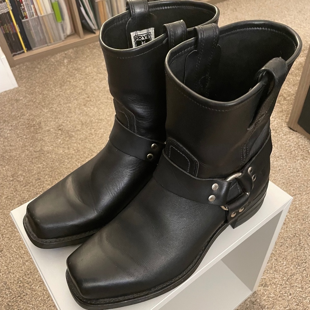 Men's Frye Harness Boots 8R - Size 11.5